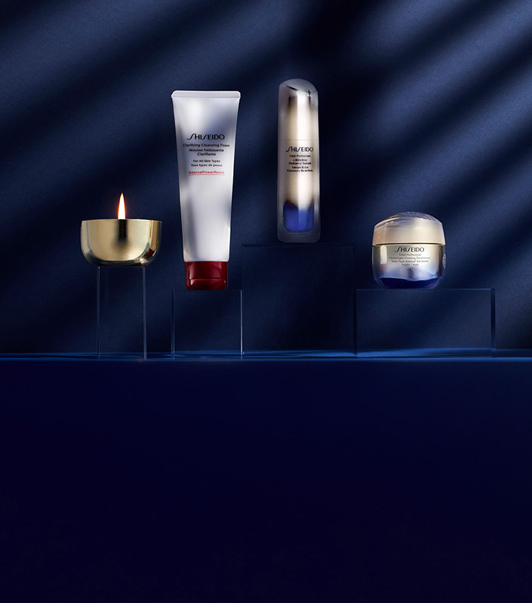 Shirubā Wīku, of Silver week, is de Japanse gelegenheid die ouderen eert en hun leven viert. Schenk een Shiseido skincare routine. 